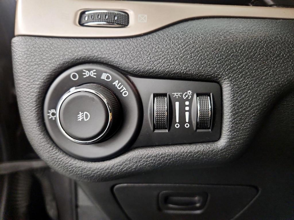 used 2015 Jeep Cherokee car, priced at $15,998