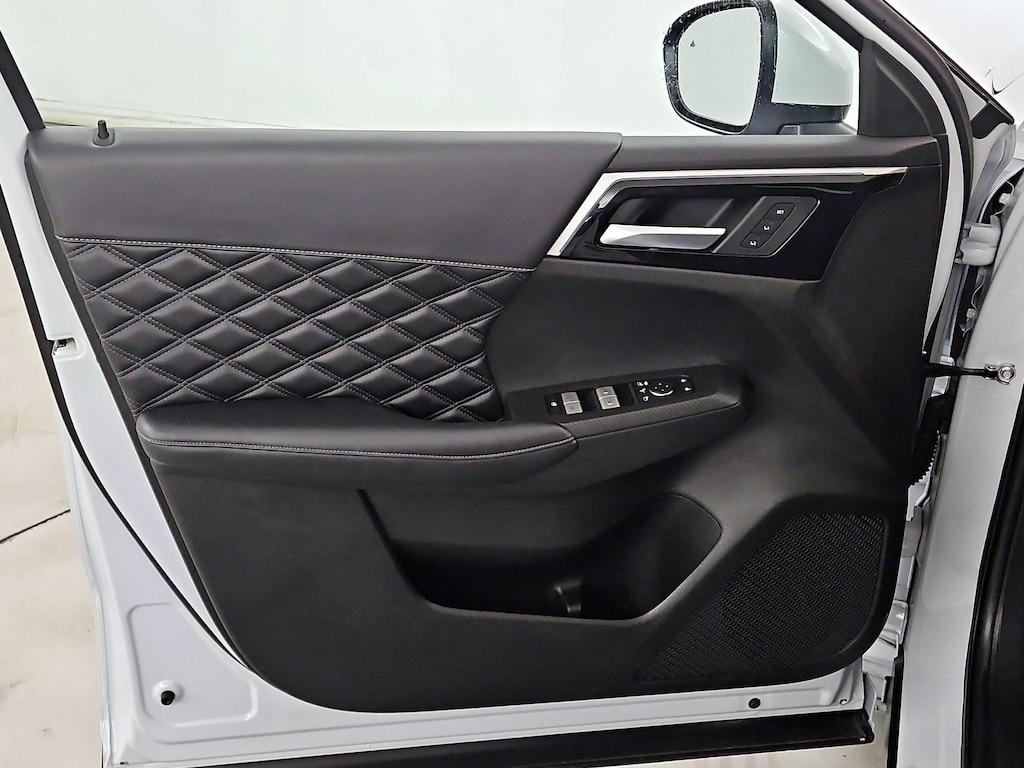 used 2023 Mitsubishi Outlander PHEV car, priced at $33,998
