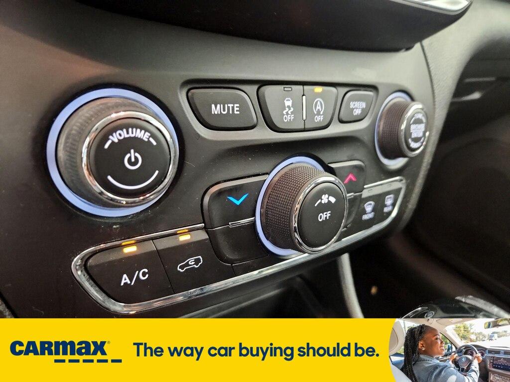 used 2021 Jeep Cherokee car, priced at $22,998