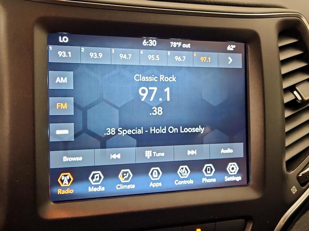 used 2022 Jeep Cherokee car, priced at $27,998