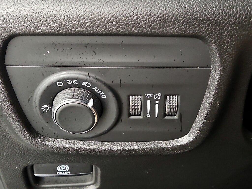 used 2022 Jeep Grand Cherokee car, priced at $30,998