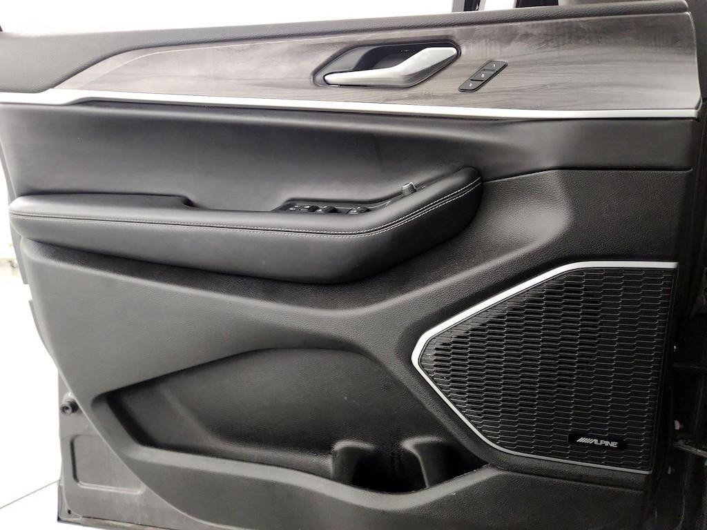 used 2022 Jeep Grand Cherokee car, priced at $32,998