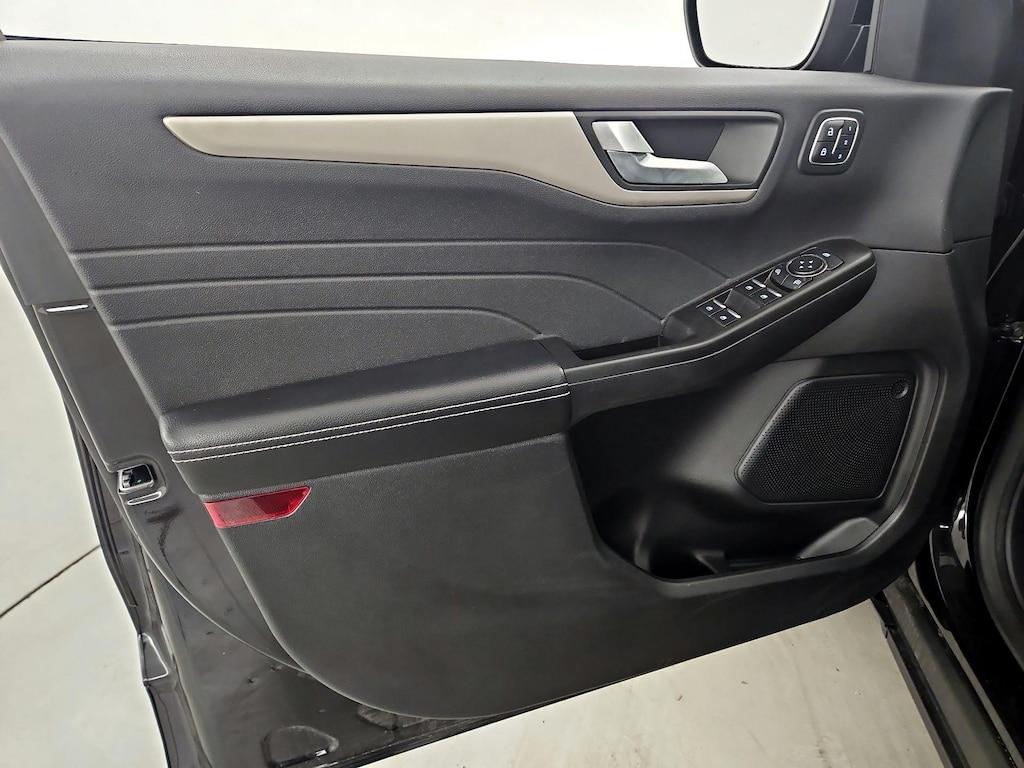 used 2022 Ford Escape car, priced at $24,998