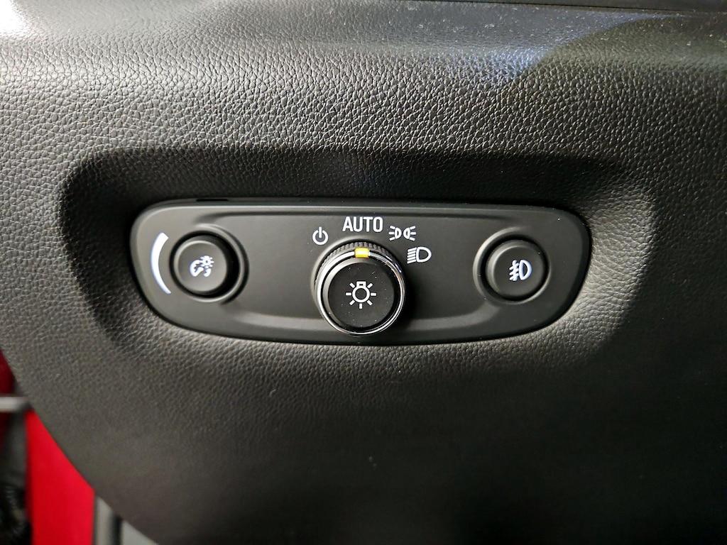 used 2021 Chevrolet Traverse car, priced at $25,998