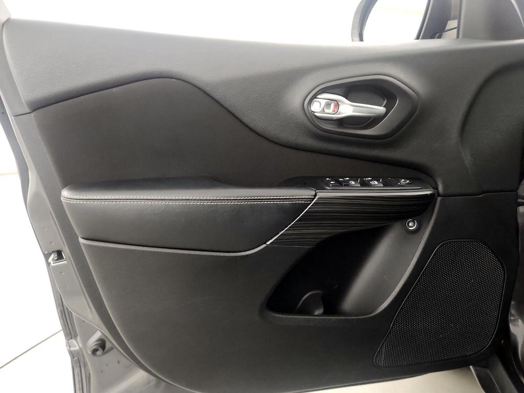 used 2014 Jeep Cherokee car, priced at $15,998