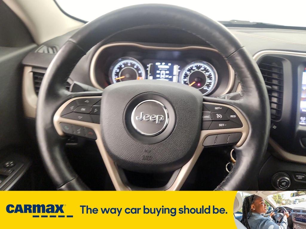used 2014 Jeep Cherokee car, priced at $15,998