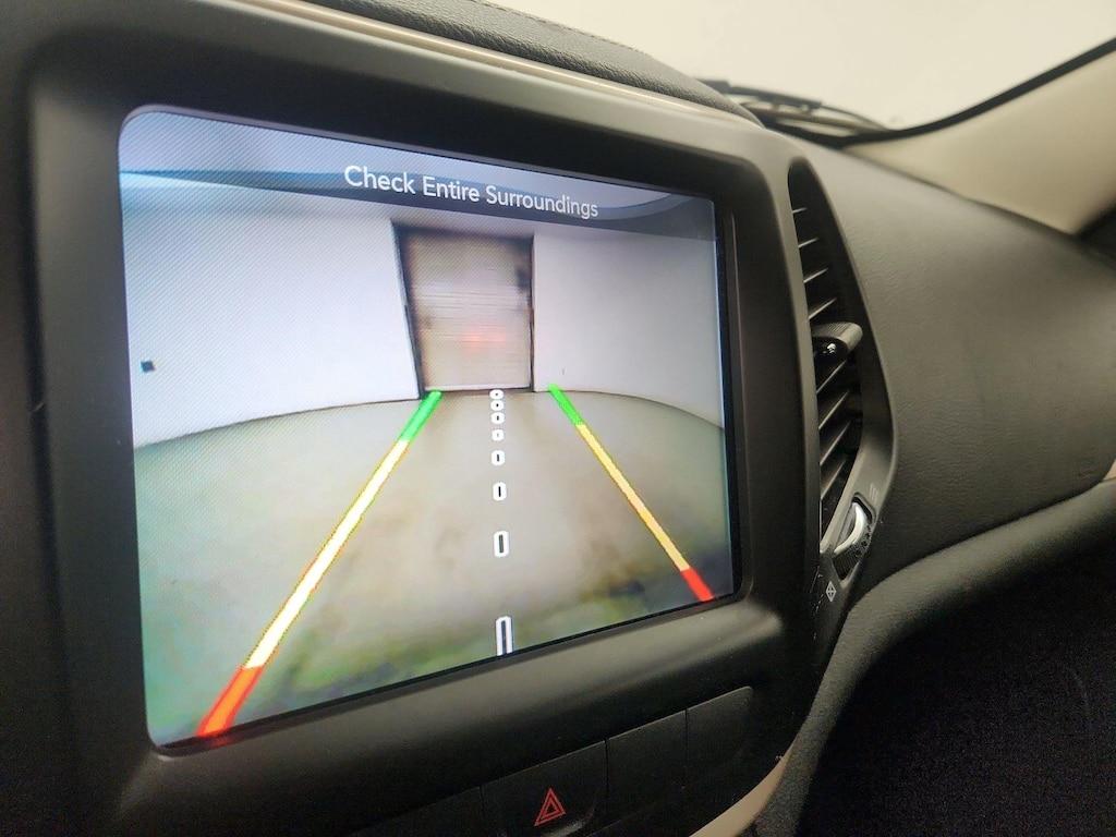 used 2014 Jeep Cherokee car, priced at $15,998