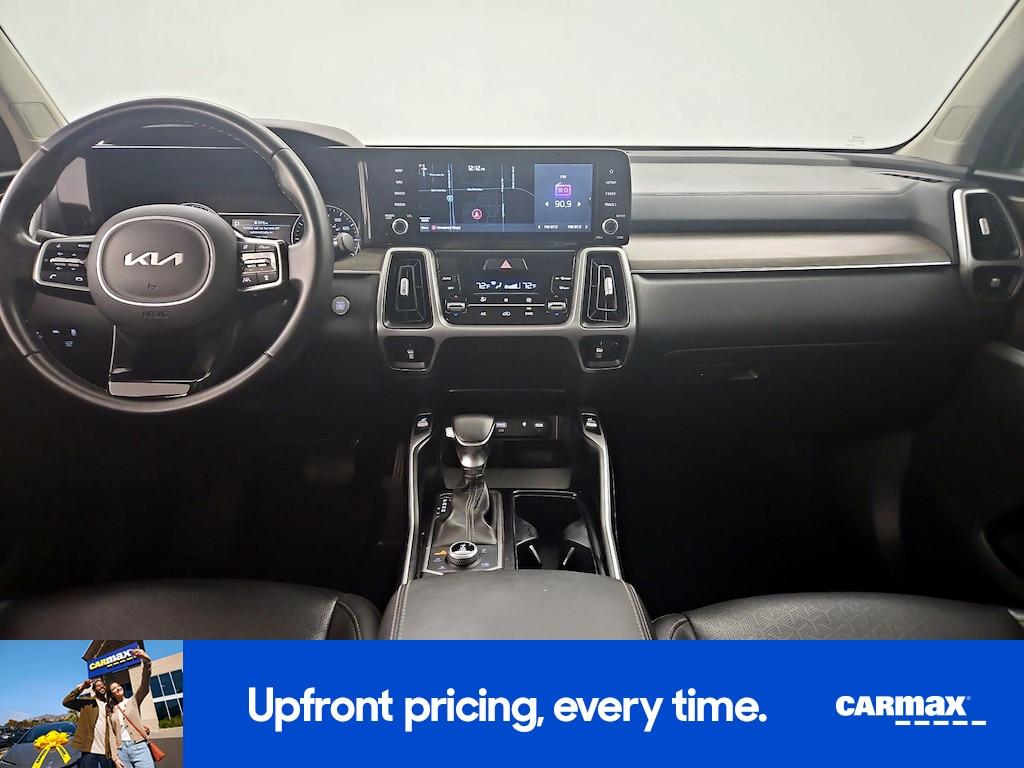 used 2022 Kia Sorento car, priced at $31,998