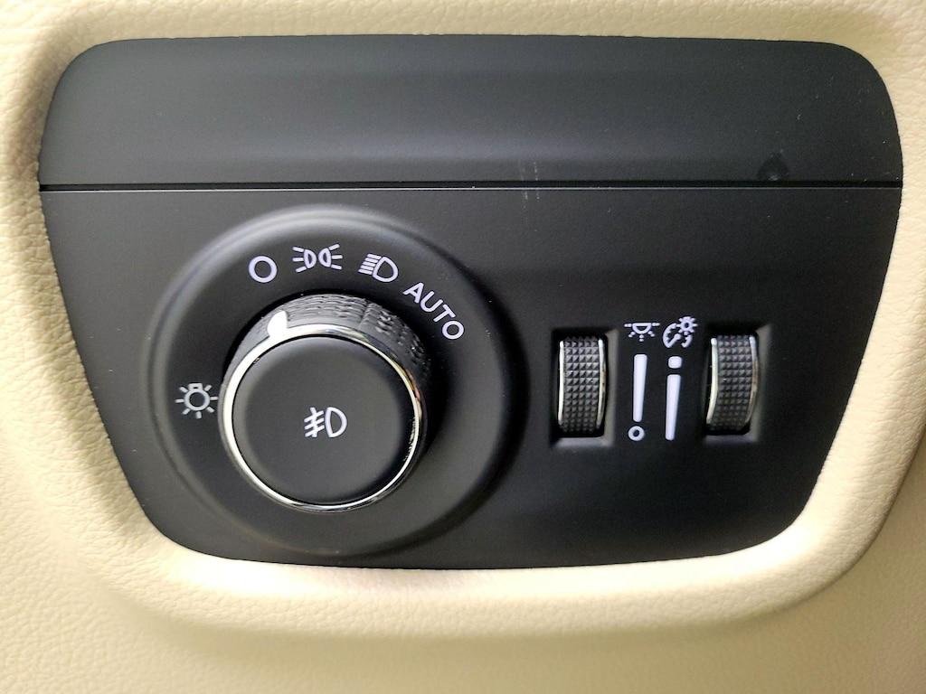 used 2023 Jeep Grand Cherokee car, priced at $33,998