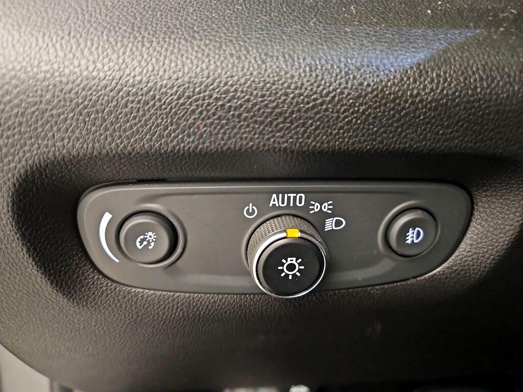 used 2019 Chevrolet Traverse car, priced at $27,998