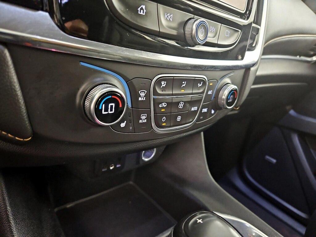 used 2019 Chevrolet Traverse car, priced at $27,998