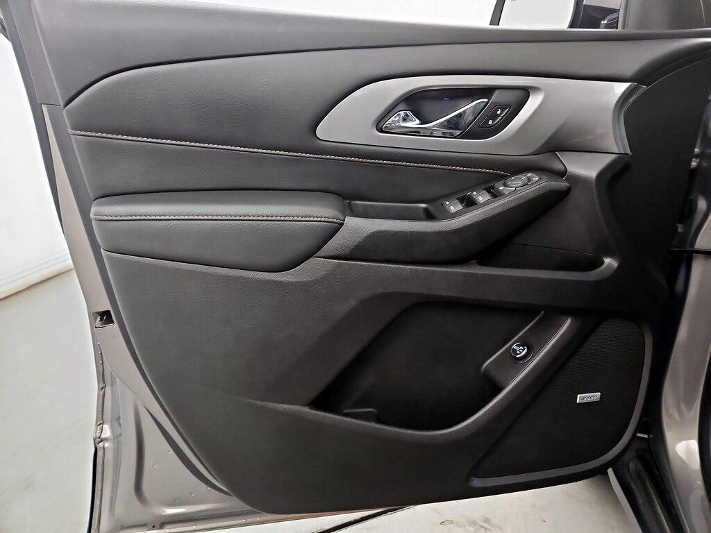used 2019 Chevrolet Traverse car, priced at $27,998