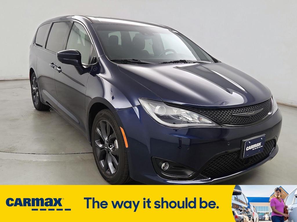 used 2020 Chrysler Pacifica car, priced at $29,998