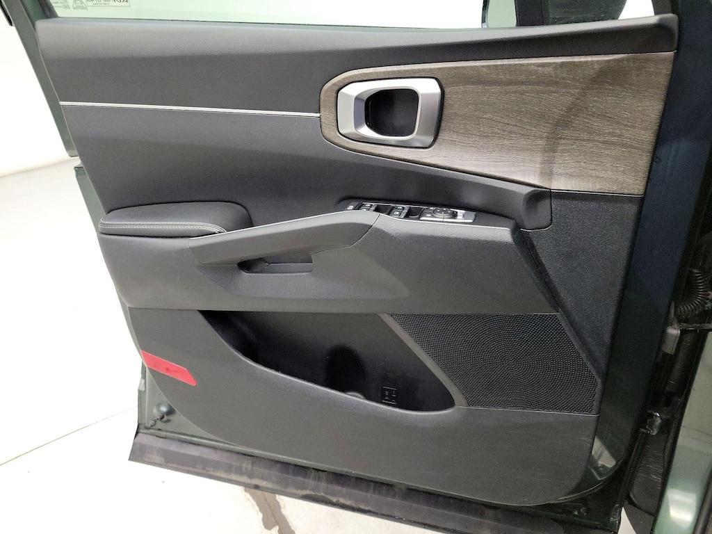 used 2022 Kia Sorento car, priced at $29,998