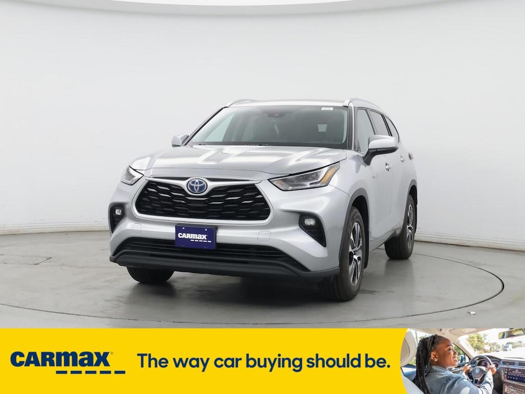 used 2021 Toyota Highlander Hybrid car, priced at $37,998