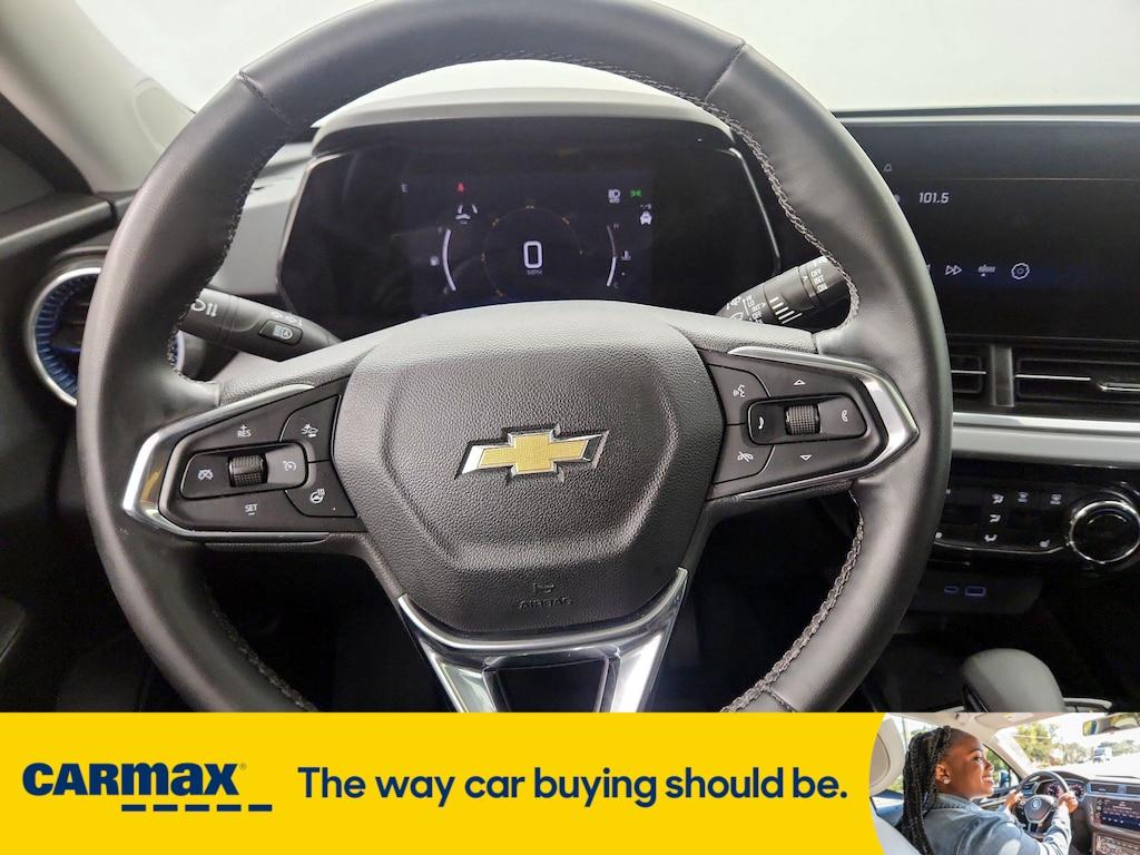 used 2024 Chevrolet Trax car, priced at $22,998