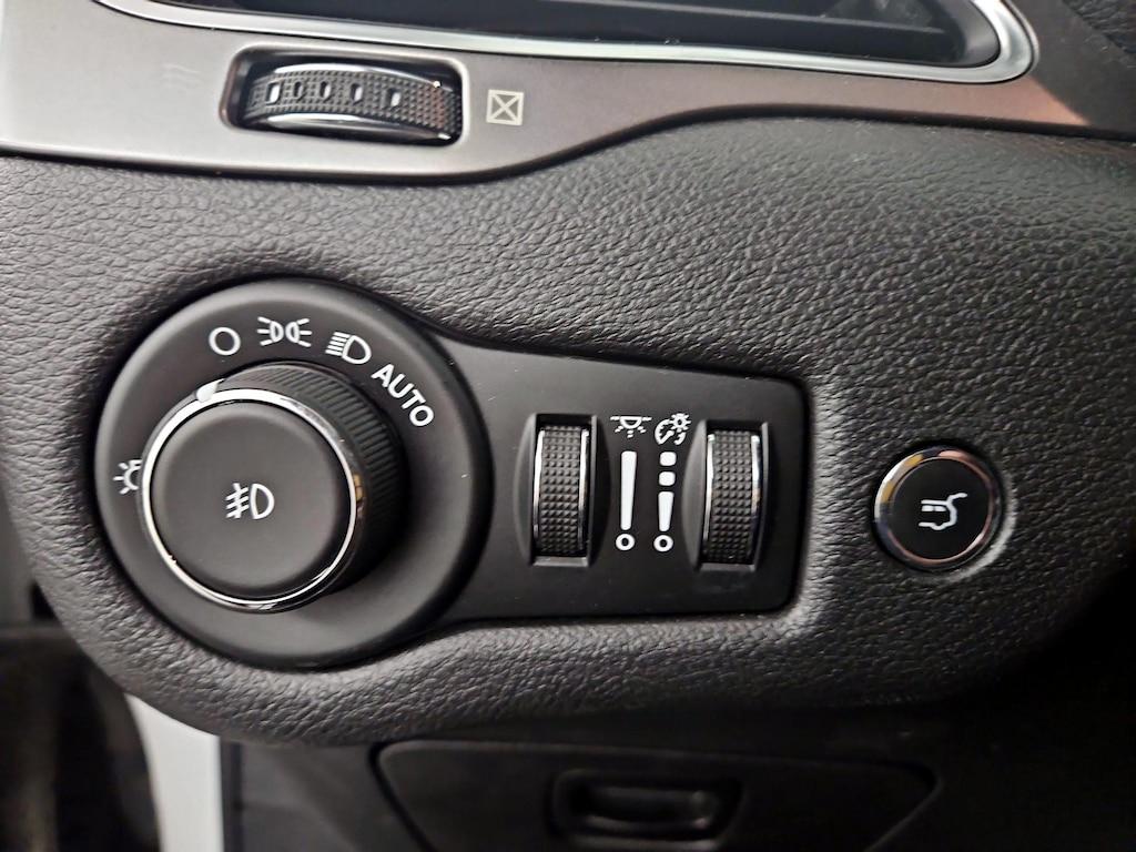 used 2019 Jeep Cherokee car, priced at $15,998