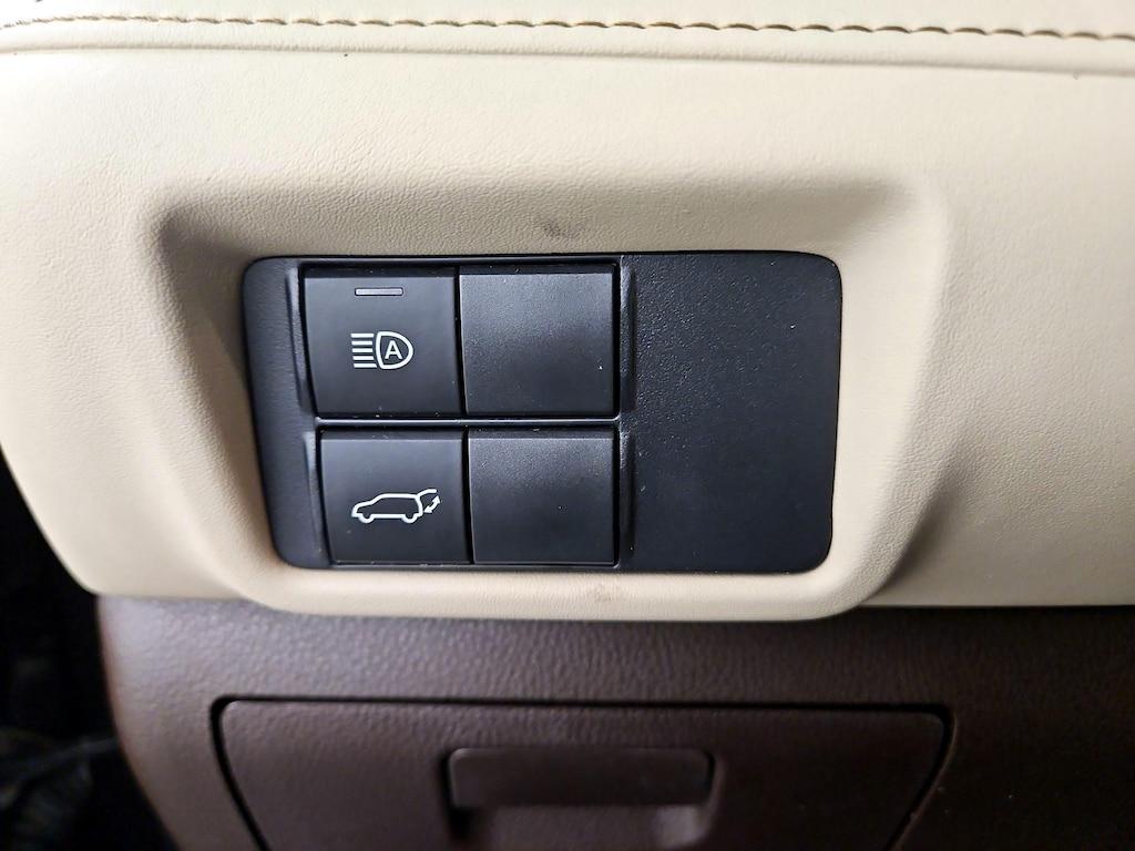 used 2021 Toyota Highlander Hybrid car, priced at $41,998