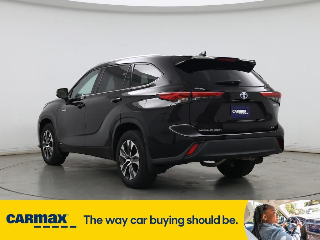 used 2021 Toyota Highlander Hybrid car, priced at $41,998