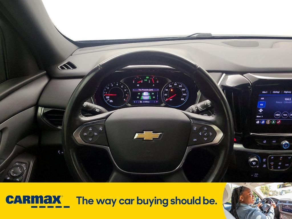 used 2022 Chevrolet Traverse car, priced at $33,998