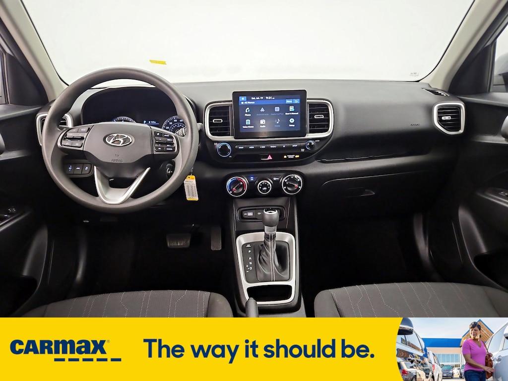used 2022 Hyundai Venue car, priced at $18,998