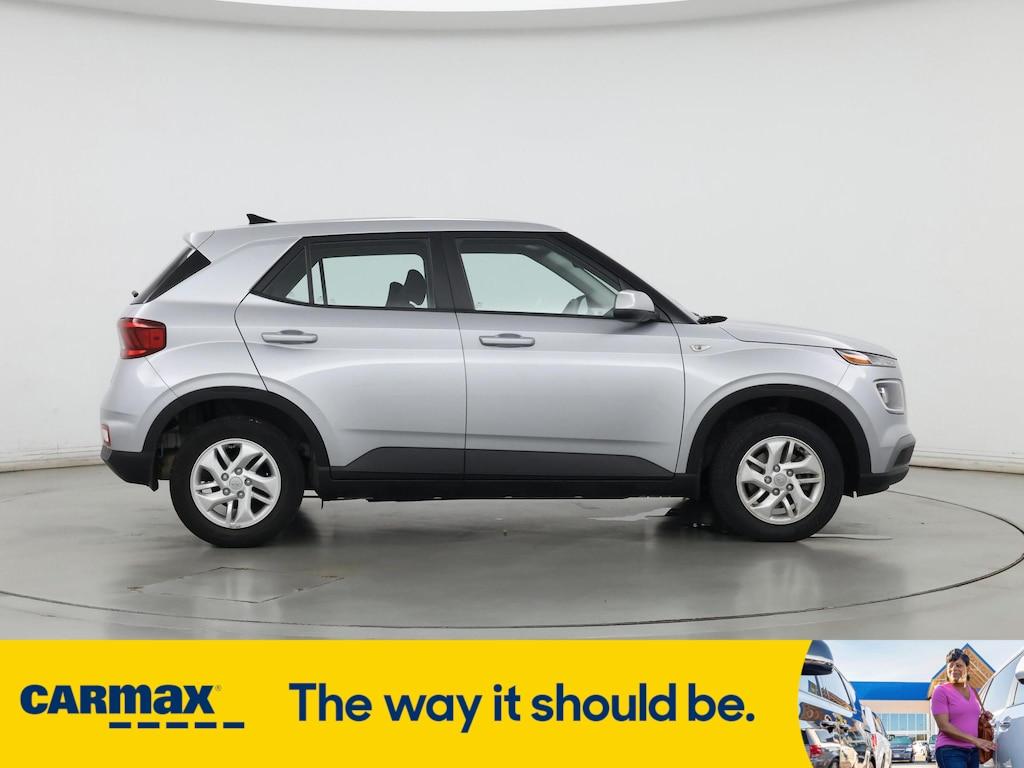used 2022 Hyundai Venue car, priced at $18,998