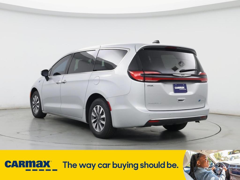 used 2023 Chrysler Pacifica Hybrid car, priced at $24,879
