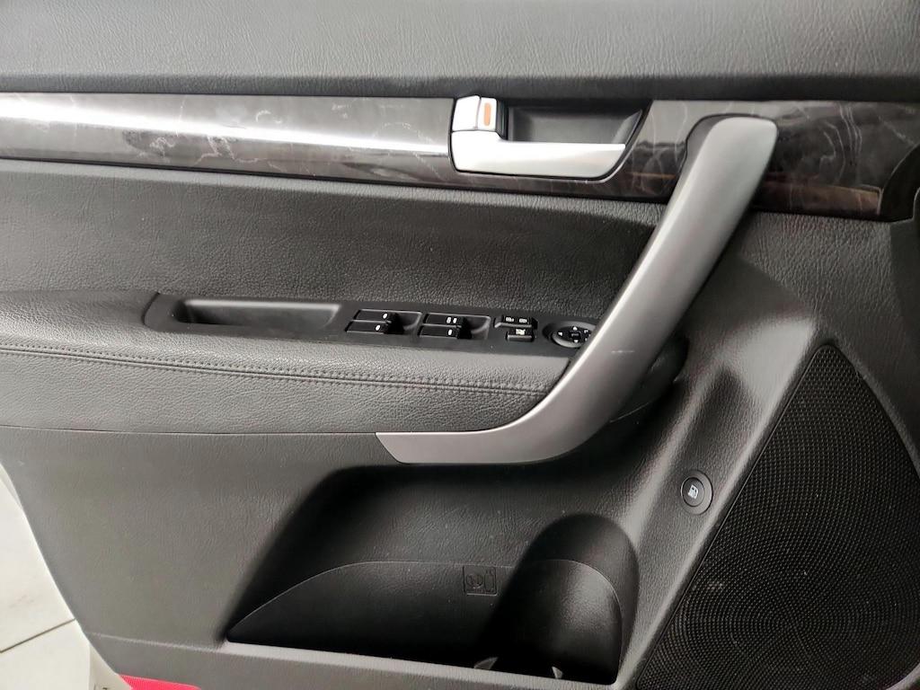 used 2014 Kia Sorento car, priced at $12,998