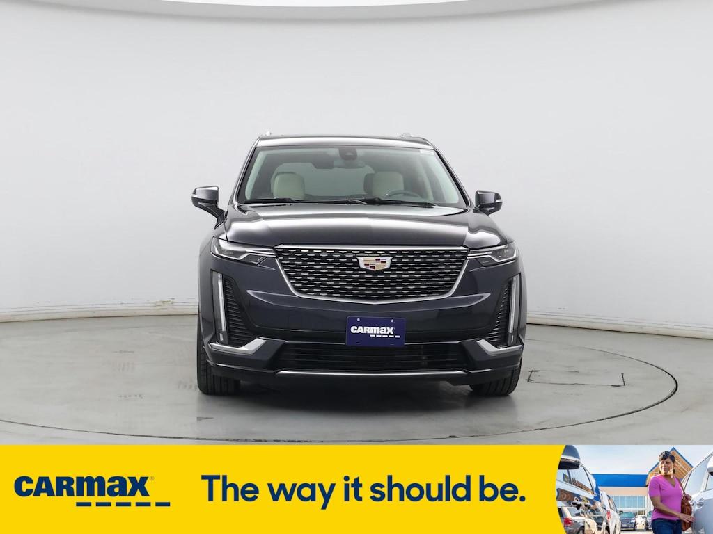 used 2022 Cadillac XT6 car, priced at $40,998