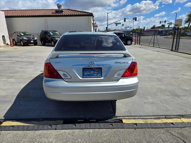 used 2002 Toyota Avalon car, priced at $5,999