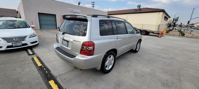 used 2005 Toyota Highlander car, priced at $8,495