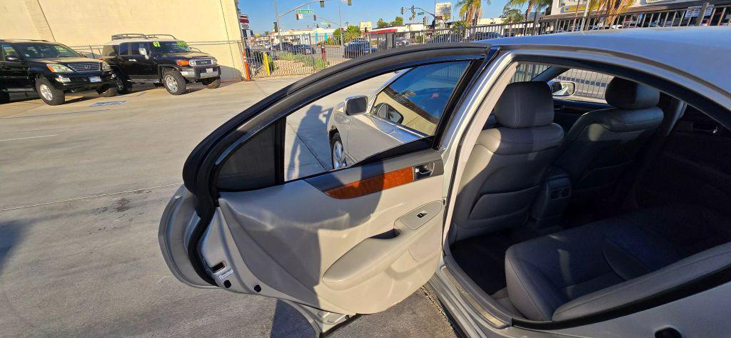 used 2005 Lexus ES 330 car, priced at $6,995