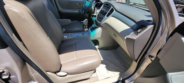 used 2004 Toyota Highlander car, priced at $7,495