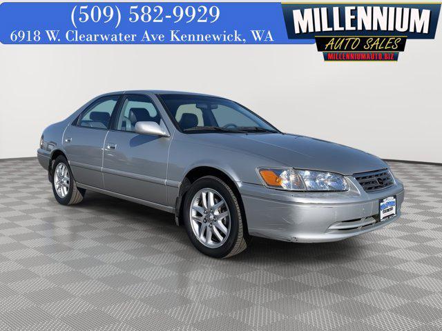 used 2000 Toyota Camry car, priced at $2,995