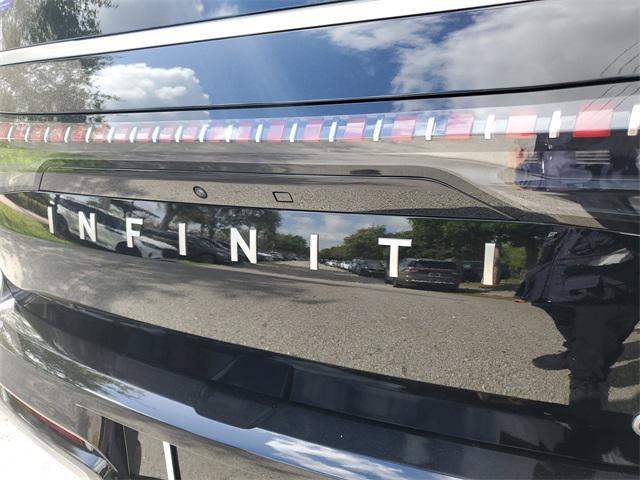 new 2025 INFINITI QX80 car