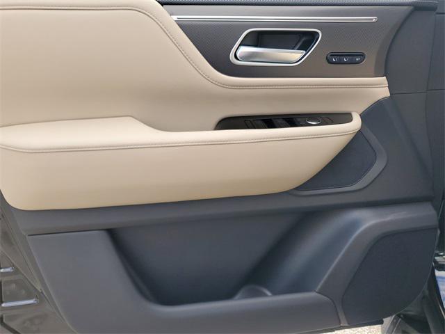 new 2025 INFINITI QX80 car