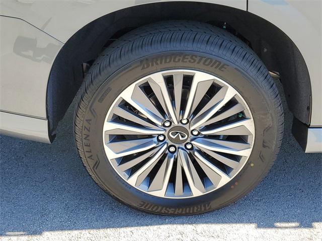 new 2025 INFINITI QX80 car, priced at $102,640