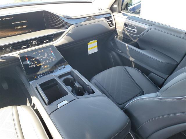 new 2025 INFINITI QX80 car