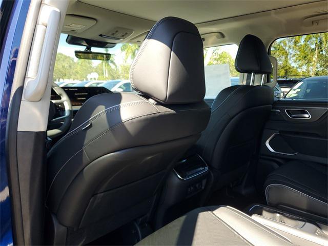 new 2025 INFINITI QX80 car