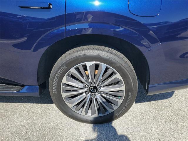 new 2025 INFINITI QX80 car