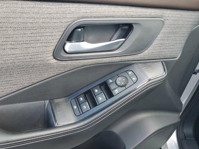 used 2021 Nissan Rogue car, priced at $21,885