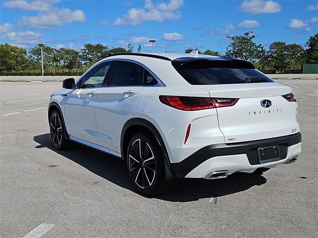 new 2025 INFINITI QX55 car, priced at $53,075