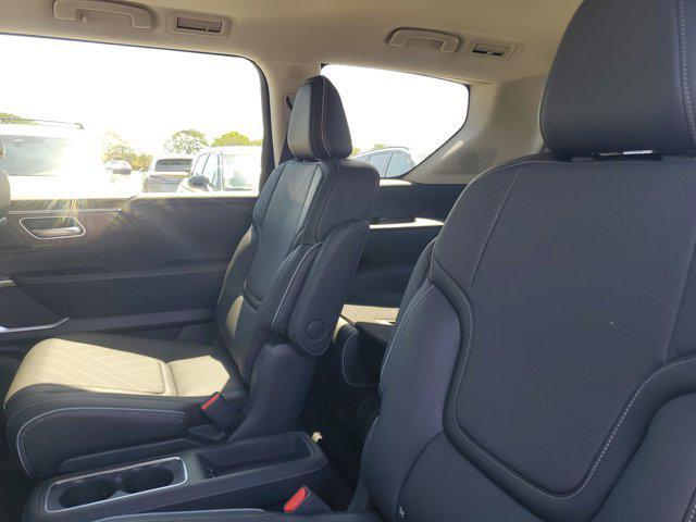 new 2025 INFINITI QX80 car, priced at $92,795