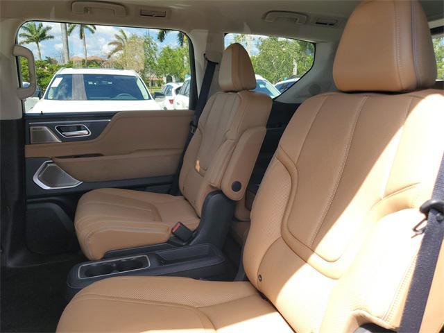 new 2025 INFINITI QX80 car, priced at $102,640
