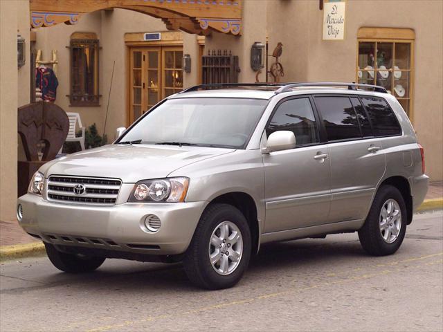 used 2003 Toyota Highlander car, priced at $5,425