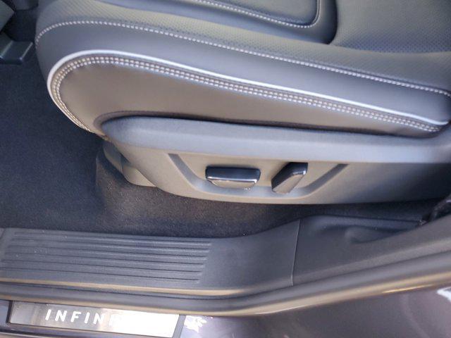 new 2026 INFINITI QX80 car, priced at $98,275