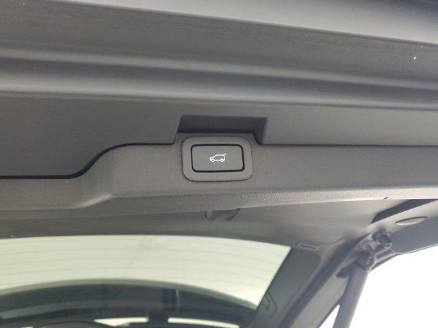 used 2017 Land Rover Discovery car, priced at $14,491