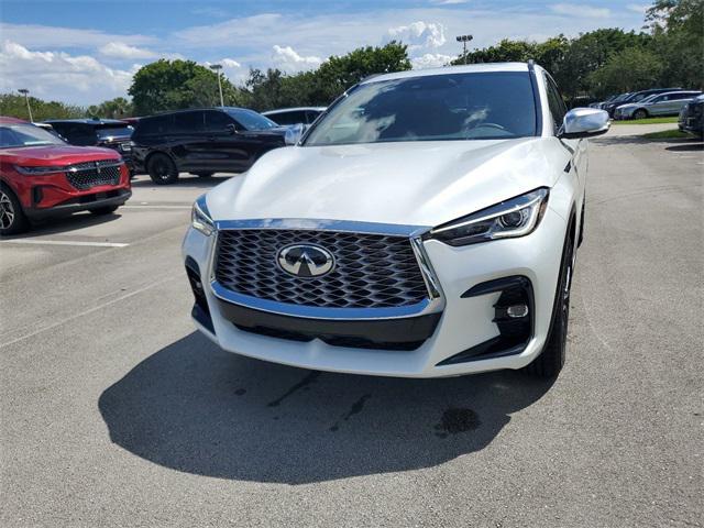 new 2025 INFINITI QX55 car, priced at $53,685