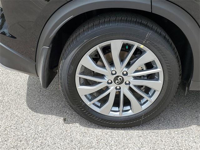 new 2025 INFINITI QX50 car, priced at $49,270