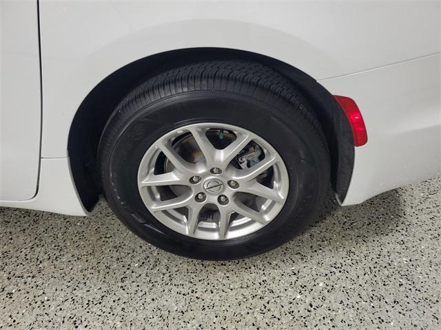 used 2024 Chrysler Pacifica car, priced at $34,951